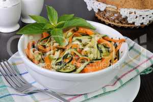 Salad of zucchini and carrots