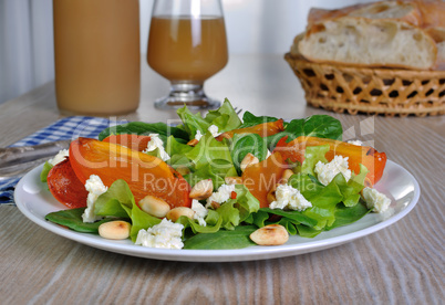 Light salad with persimmon