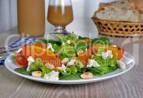 Light salad with persimmon