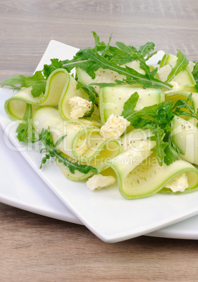 Zucchini salad with arugula and feta