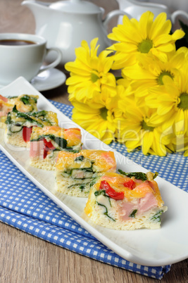 Vegetable omelet with spinach