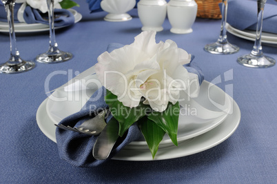 Napkin decorated with flower