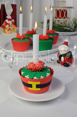 Muffins in the form of a Christmas flower