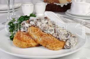 Potato patties with mushrooms (zrazy)