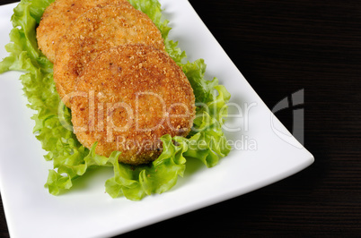 Chicken cutlets in breadcrumbs