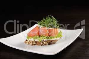 canapes with salmon