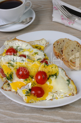 Scrambled eggs with tomatoes