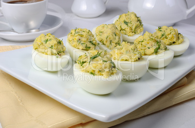 Stuffed eggs with herbs