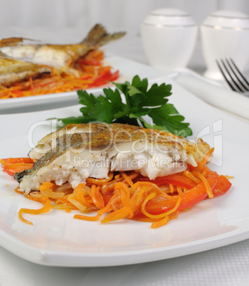 Slices of grilled fish (Dorado)