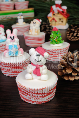 Sugar Christmas bear figurine on muffin