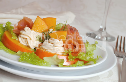 Salmon salad with persimmon and cream cheese