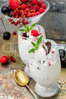 Ice cream with berries and mint