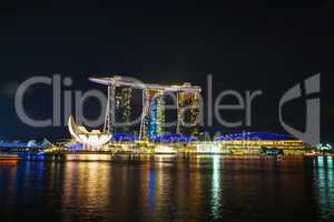 Overview of the marina bay with Marina Bay Sands in Singapore