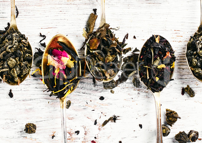 Five varieties of tea