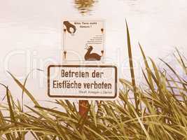 Do not feed the ducks vintage