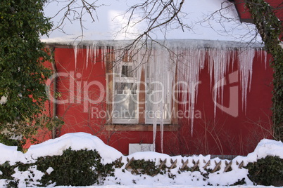 Eiszapfen im Winter