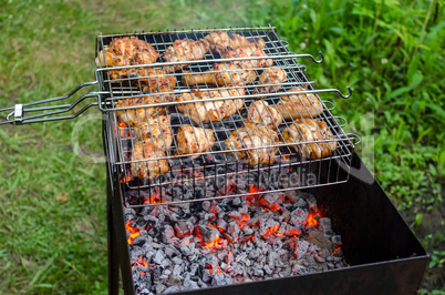 Cooking chicken on the grill