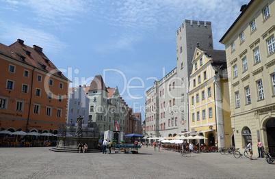 Goldenes Kreuz am Haidplatz in Regensburg