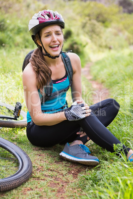 Woman hurting her leg