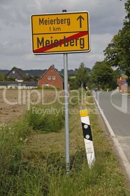 Ortsschild von Meierberg