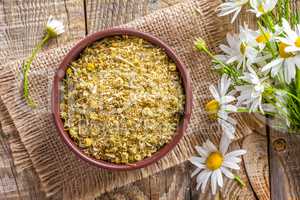 Dry chamomile