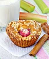 Cupcake with rhubarb and cinnamon on napkin