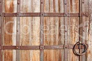 Restoring medieval wooden gate