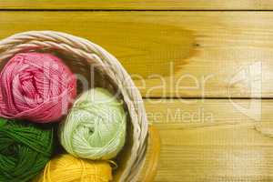 Set of threads for knitting