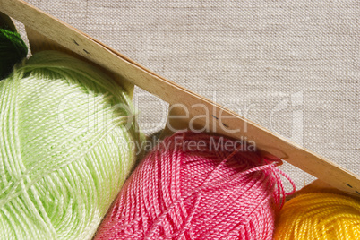 Set of threads for knitting