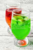 jelly drink with kiwi and oranges