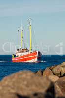 Fischerboot auf der Ostsee vor Warnemünde