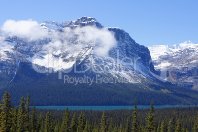 Rocky Mountains mit Wolken