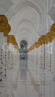 Florale Säulen der Scheich-Zayid-Moschee