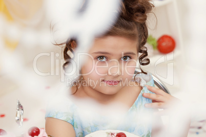 Image of elegant brown-eyed girl posing at camera