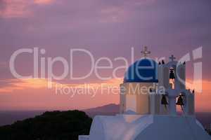 Kirche bei Sonnenaufgang, Fira, Santorin, Griechenland