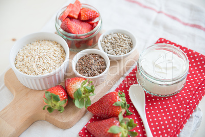 Joghurt mit Erdbeeren