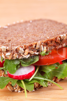 Sandwich mit Salat