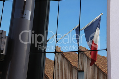 Französiche Fahne im Spiegel