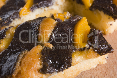 Cake with poppy seeds and oranges