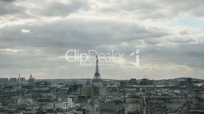 Timelapse of clouds gathering over the Paris