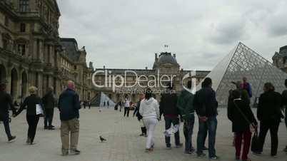 Hyperlapse of people traffic by Louvre, Paris