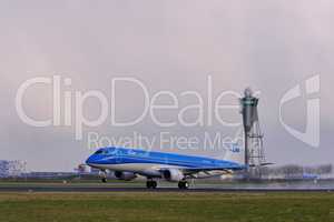 Start von KLM-Flugzeug