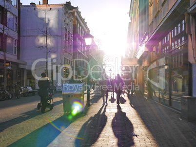 Shopping bei Sonnenuntergang