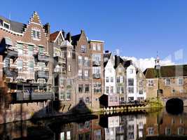 Historische Bebauung an Gracht in Rotterdam