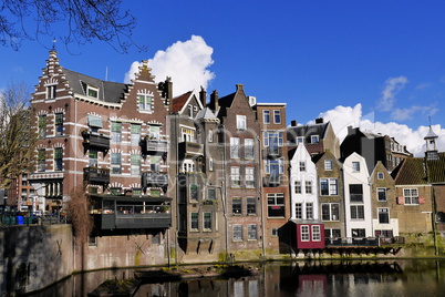 Historische Bebauung an Gracht in Rotterdam