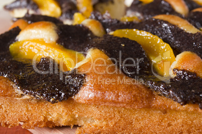 Cake with poppy seeds and oranges