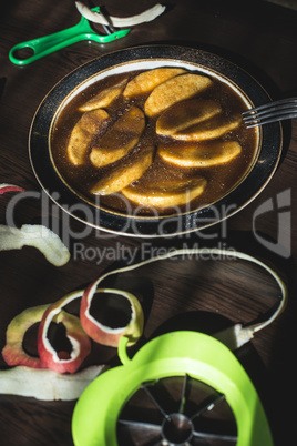 Apples in caramel