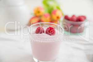 Joghurt mit Beeren