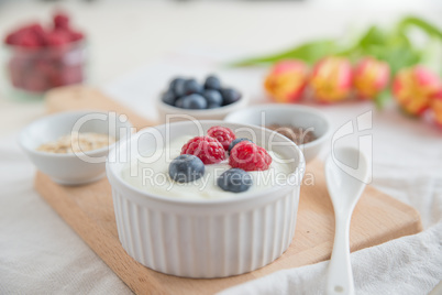Joghurt mit Beeren Joghurt mit Beeren