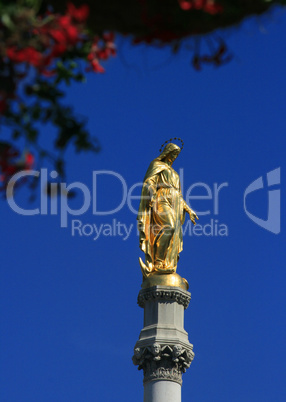 Golden statue of mary, zagreb, croatia
